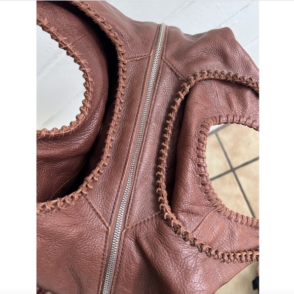 Vintage BANANA REPUBLIC Genuine Leather Bag in Brown - Great Condition! - Picture 5 of 11